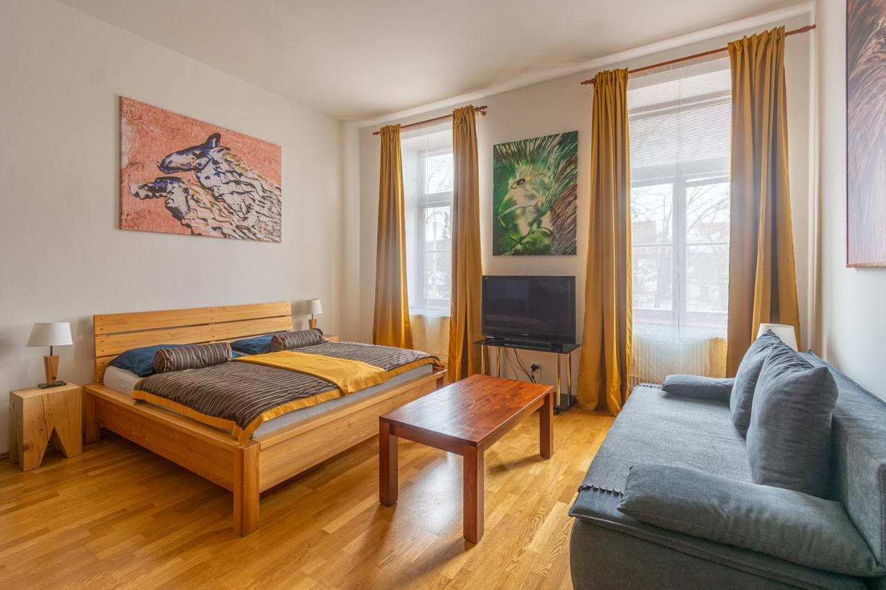 Apartment Sirius D In Center Of Cb. Ceske Budejovice Bagian luar foto