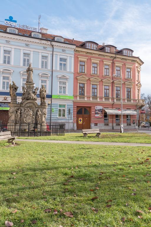 Apartment Sirius D In Center Of Cb. Ceske Budejovice Bagian luar foto